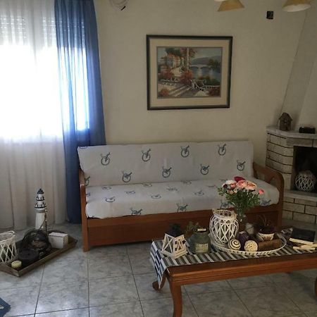 Katerina'S Appartement นิเกียนา ภายนอก รูปภาพ