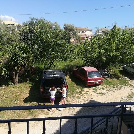 Katerina'S Appartement นิเกียนา ภายนอก รูปภาพ