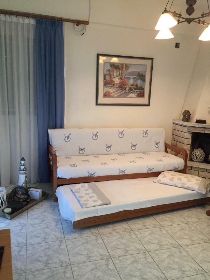 Katerina'S Appartement นิเกียนา ภายนอก รูปภาพ